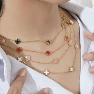 گردنبند ونکلیف پنج گل کوچک